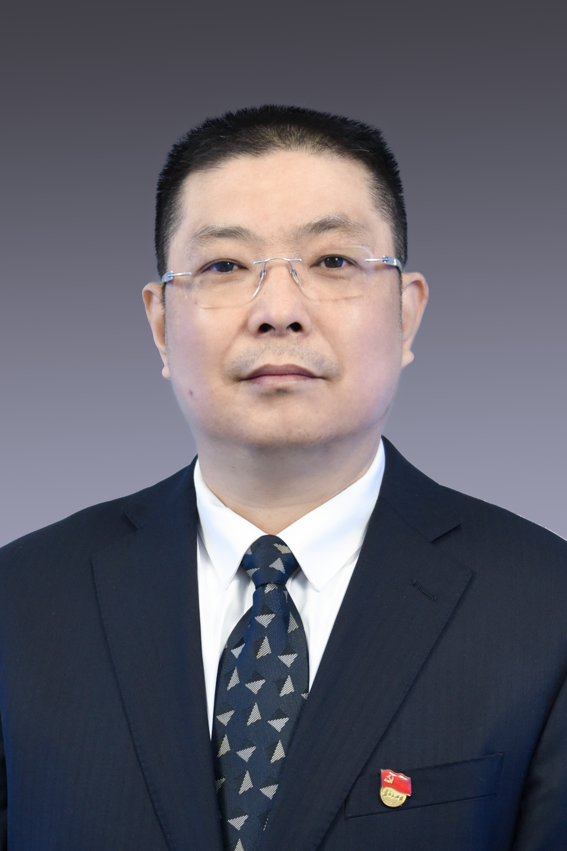 丁小兵個(gè)人簡(jiǎn)歷，一位卓越領(lǐng)袖的生平與成就，丁小兵生平，卓越領(lǐng)袖的歷程與成就