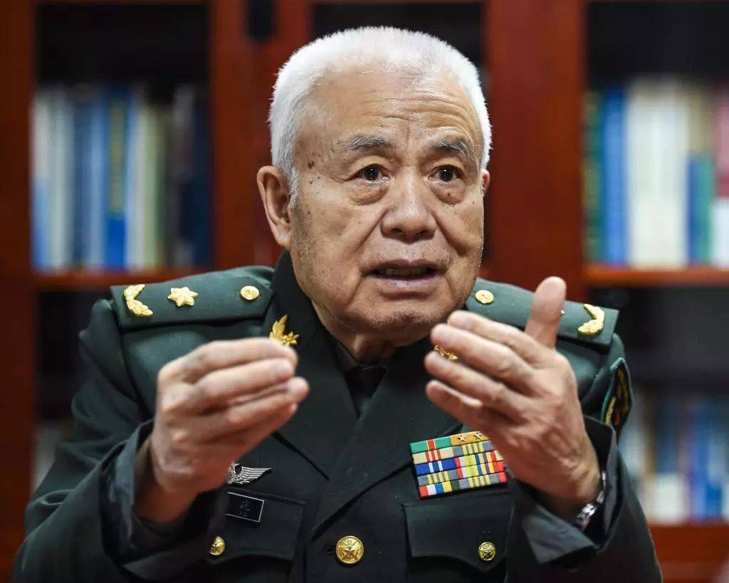 全國八一勛章獲得者，榮耀與擔(dān)當(dāng)?shù)南笳?，全國八一勛章獲得者，榮耀與擔(dān)當(dāng)?shù)牡浞? class=