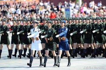 全球閱兵中的女兵儀仗隊(duì)，展現(xiàn)多元力量的美麗風(fēng)景線，全球閱兵女兵儀仗隊(duì)，多元力量的美麗風(fēng)采