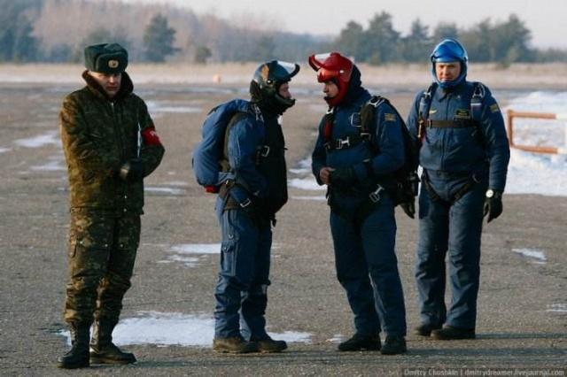 俄羅斯空軍服裝，歷史、特點與現(xiàn)代演變，俄羅斯空軍服裝，歷史特點與現(xiàn)代演變探究