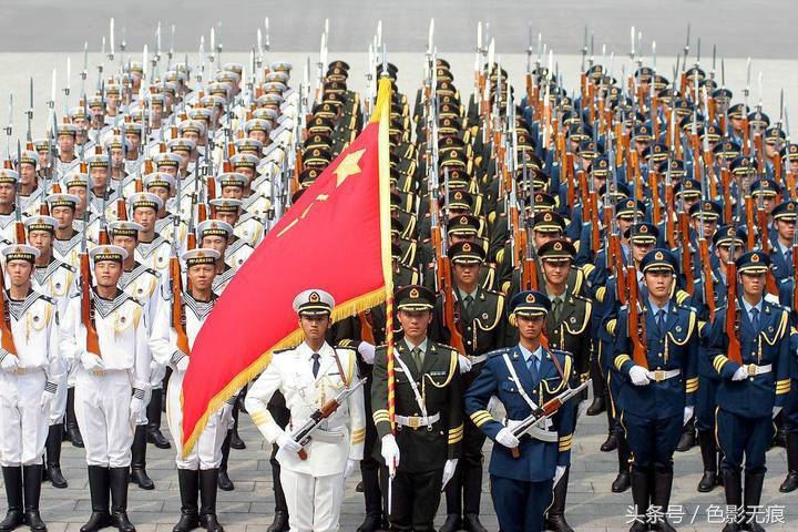 三軍儀仗隊升國旗圖片，榮耀與尊嚴的象征，三軍儀仗隊升國旗瞬間，榮耀與尊嚴的永恒象征