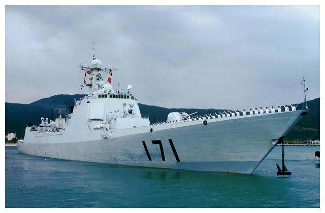 探索中國(guó)海軍力量的重要支柱，052C型驅(qū)逐艦裝備，揭秘中國(guó)海軍力量的核心支柱，052C型驅(qū)逐艦裝備解析