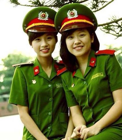 漂亮的中國(guó)女兵照片集錦，展現(xiàn)新時(shí)代巾幗英雄的風(fēng)采，新時(shí)代巾幗英雄風(fēng)采，中國(guó)女兵照片集錦展