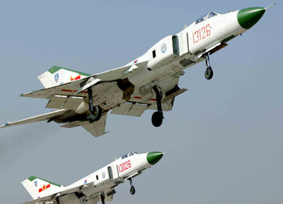 殲八之威，中國(guó)空軍的主力戰(zhàn)機(jī)，殲八之威，中國(guó)空軍主力戰(zhàn)機(jī)風(fēng)采展示