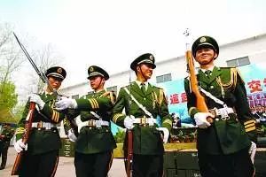 國旗護衛(wèi)隊圖片大全，榮耀與責(zé)任的象征，國旗護衛(wèi)隊圖片集錦，榮耀與責(zé)任的象征