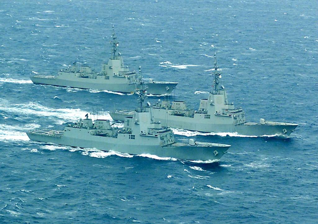中日海軍軍艦對(duì)比