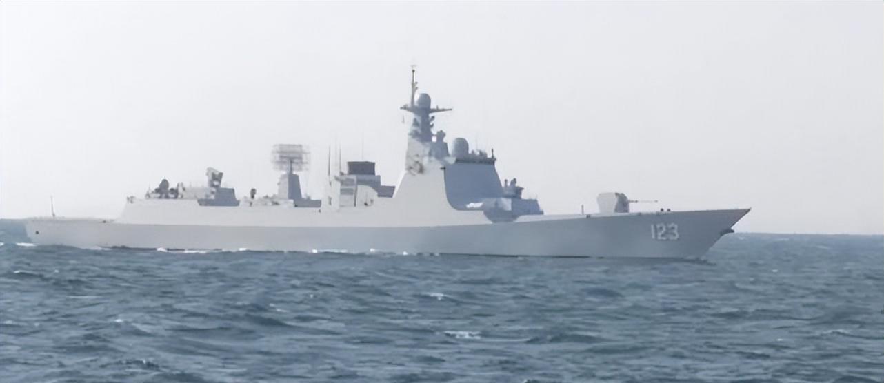 揭秘中國海軍33號艦，實(shí)力與榮耀的象征，揭秘，中國海軍33號艦——實(shí)力與榮耀的標(biāo)志性戰(zhàn)艦