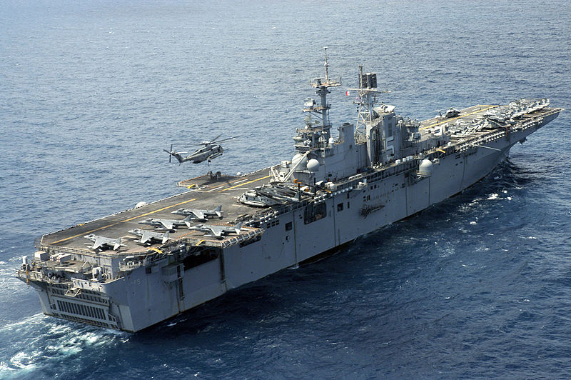 黃蜂級(jí)兩棲攻擊艦的搭載能力，探索現(xiàn)代海軍力量的新篇章，黃蜂級(jí)兩棲攻擊艦的搭載能力，揭示現(xiàn)代海軍力量的新篇章