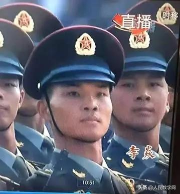 閱兵方隊(duì)中的壯麗篇章，352人尺寸圖揭秘，閱兵方隊(duì)壯麗篇章揭秘，352人尺寸圖全景呈現(xiàn)