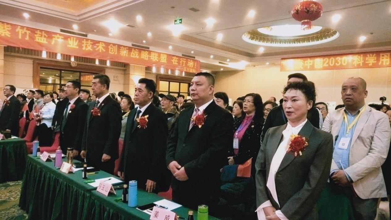 揭開信息化戰(zhàn)爭序幕的戰(zhàn)爭，一場歷史性的轉(zhuǎn)折，信息化戰(zhàn)爭，歷史轉(zhuǎn)折的序幕