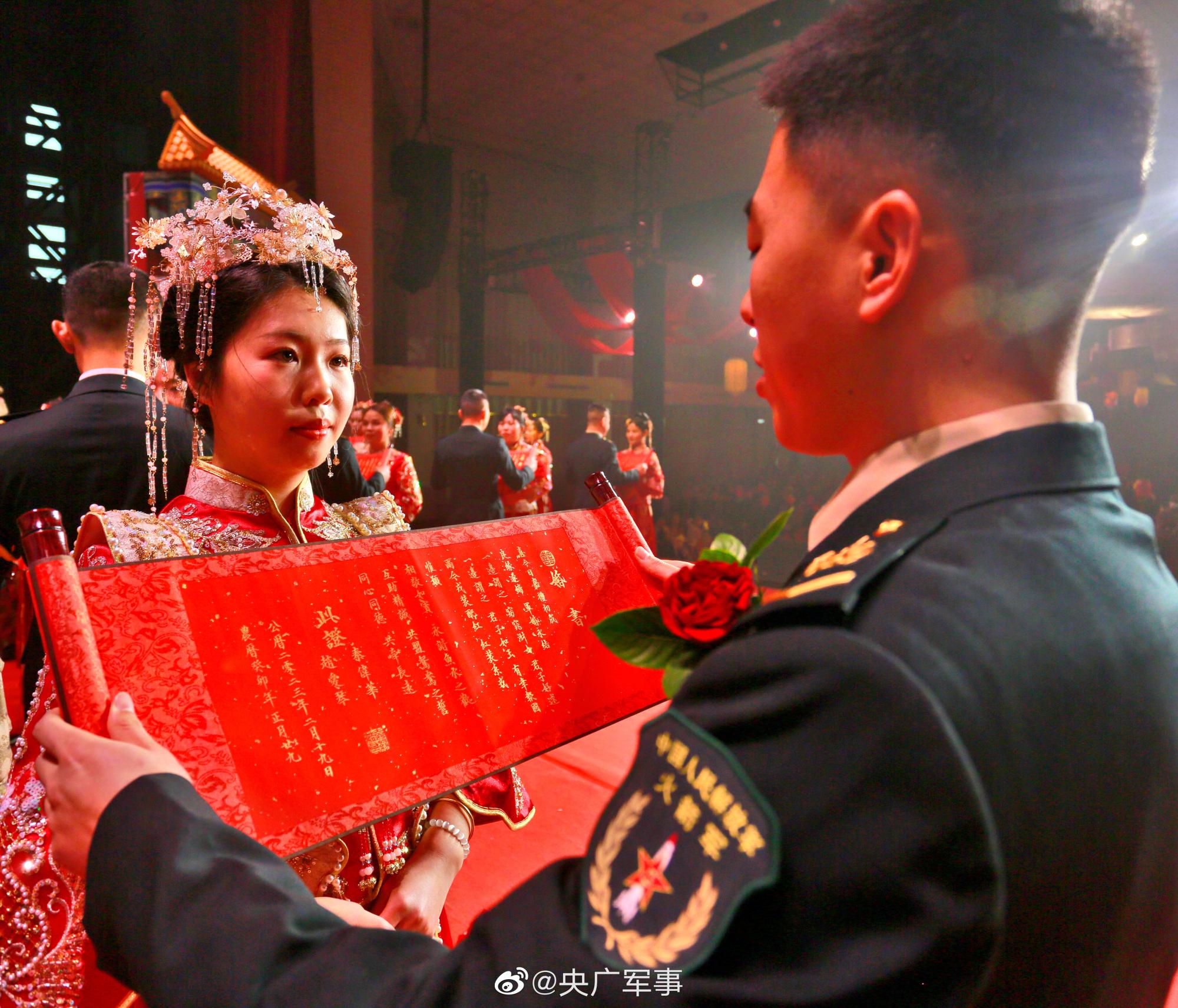 火箭軍與陸軍軍服對(duì)比，火箭軍與陸軍軍服對(duì)比解析