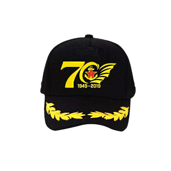 海軍70周年紀(jì)念帽，榮耀的象征與歷史的見證，海軍70周年慶典紀(jì)念帽，榮耀與歷史的時(shí)代標(biāo)志