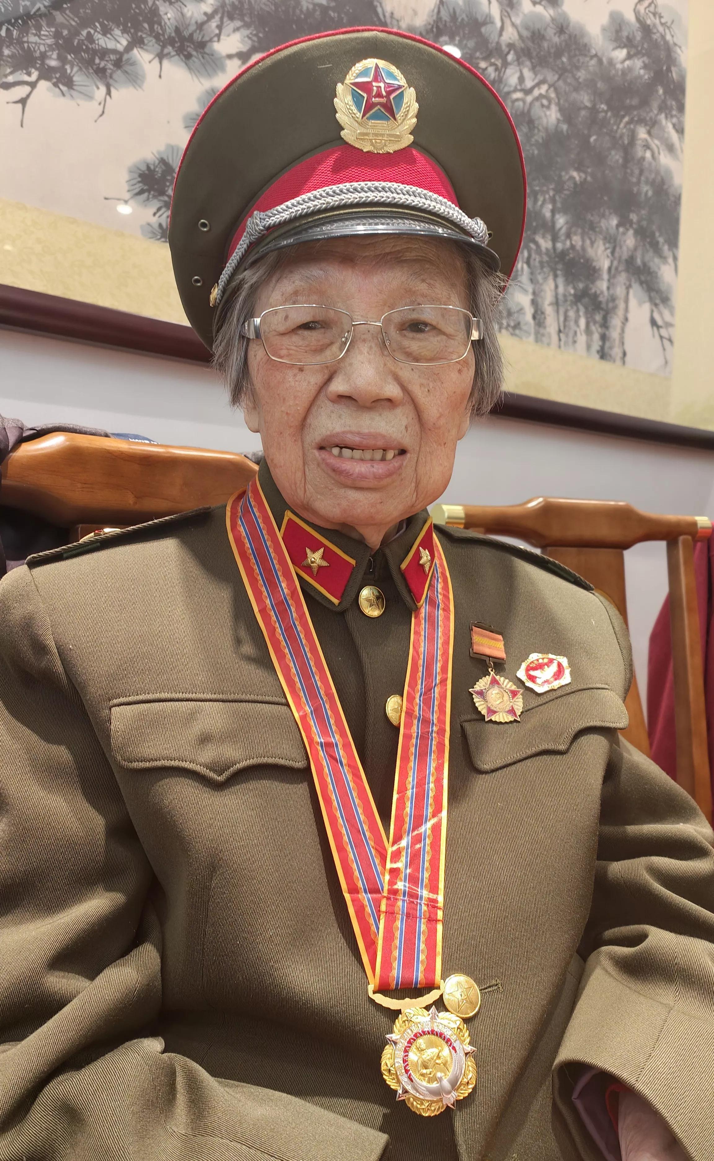 紅色搖滾與中國(guó)人民志愿軍戰(zhàn)歌，一曲高歌激昂的壯麗史詩(shī)，紅色搖滾與戰(zhàn)歌，中國(guó)人民志愿軍壯麗史詩(shī)的一曲高歌
