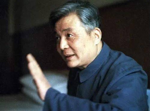 兩彈一星之父到底是誰，鄧稼先的卓越貢獻與不朽傳奇，鄧稼先，兩彈一星之父的卓越貢獻與不朽傳奇