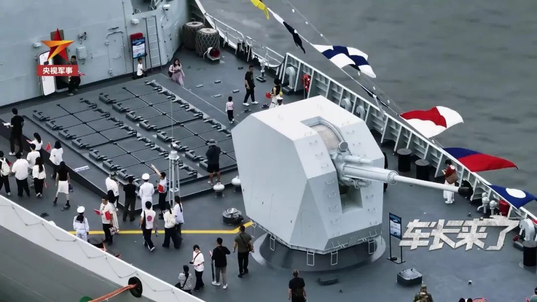 揭秘中國(guó)海軍利器，052D驅(qū)逐艦艦炮系統(tǒng)深度解析，揭秘中國(guó)海軍利器，深度解析052D驅(qū)逐艦艦炮系統(tǒng)