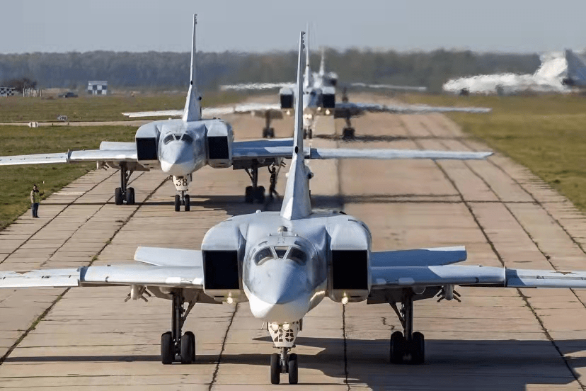 圖22M3M轟炸機(jī)，空中巨翼的震撼圖片展示，圖集欣賞，空中巨翼圖22M3M轟炸機(jī)震撼圖片展示