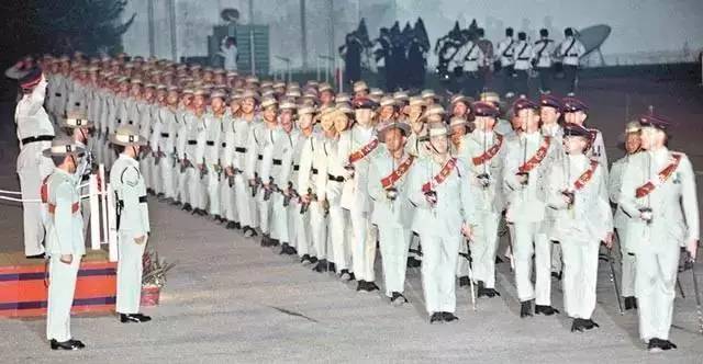 走進(jìn)歷史，探尋駐港部隊(duì)石崗軍營(yíng)的獨(dú)特魅力，走進(jìn)歷史，揭秘駐港部隊(duì)石崗軍營(yíng)的獨(dú)特魅力