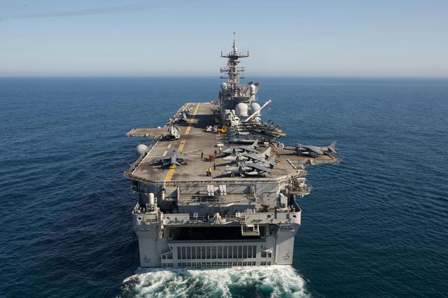 黃蜂級兩棲攻擊艦數(shù)據(jù)深度解析，黃蜂級兩棲攻擊艦數(shù)據(jù)深度剖析