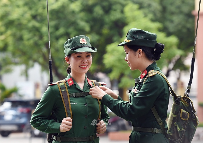 越南女兵服裝，歷史演變與現(xiàn)代風(fēng)貌，越南女兵服裝，歷史演變與現(xiàn)代風(fēng)采