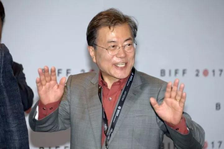 文在寅行華，探尋傳統(tǒng)與現(xiàn)代交融之美，文在寅行華，傳統(tǒng)與現(xiàn)代交融之美的探尋