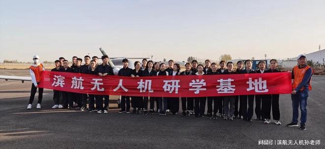 探討CAAC無人機(jī)執(zhí)照在就業(yè)市場的優(yōu)勢與機(jī)遇，CAAC無人機(jī)執(zhí)照就業(yè)市場優(yōu)勢與機(jī)遇探討