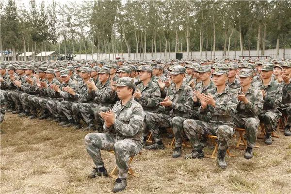 營長訓(xùn)新兵，鍛造鋼鐵之師的礪煉之旅，營長訓(xùn)新兵，鍛造鋼鐵之師的礪煉之旅記