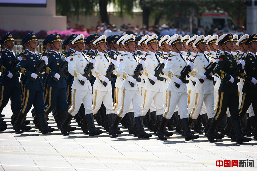 勝利大閱兵與百度云，數(shù)字時代的慶典記憶，勝利大閱兵與數(shù)字時代的慶典記憶——百度云的角色與影響