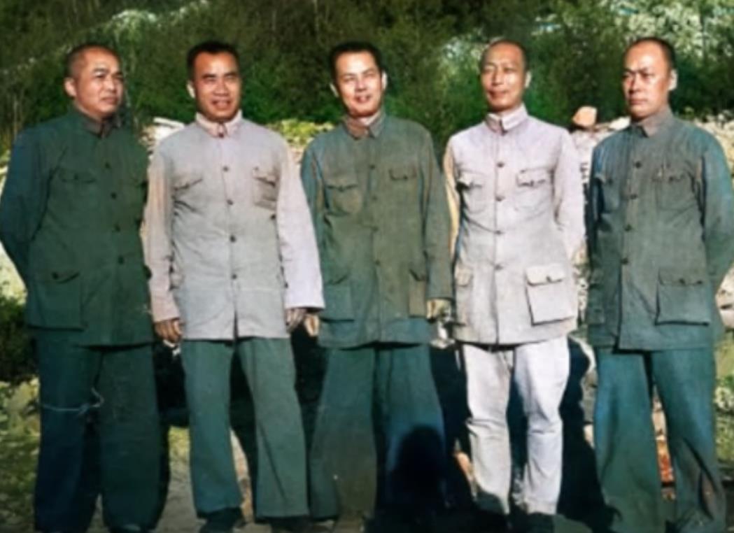 十大元帥里誰是打仗最厲害，中國軍事歷史上的璀璨群星，中國軍事歷史上的璀璨群星，誰是最擅長打仗的十大元帥之首？