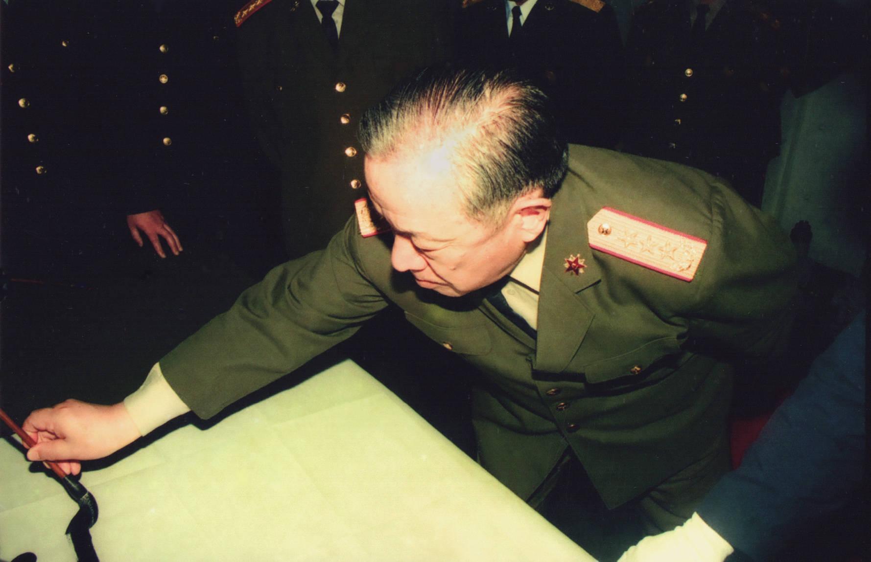 中國軍隊(duì)總參謀長(zhǎng)，職責(zé)、角色與軍事戰(zhàn)略洞察，中國軍隊(duì)總參謀長(zhǎng)的職責(zé)、角色與軍事戰(zhàn)略洞察解析