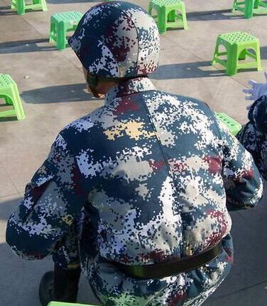 中國海軍迷彩服圖片，歷史演變與現(xiàn)代風(fēng)采，中國海軍迷彩服的歷史演變與現(xiàn)代風(fēng)采圖片展示