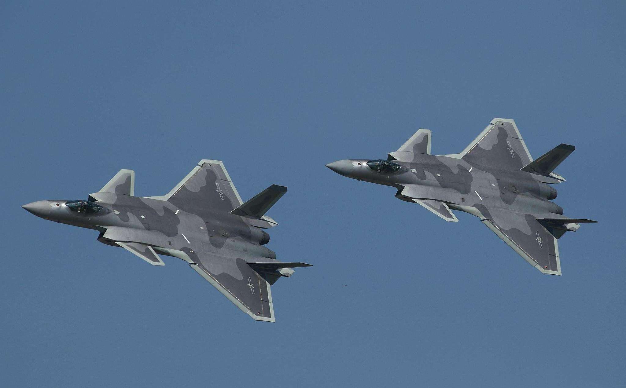 中國空軍裝備的重型殲擊機(jī)，力量與技術(shù)的完美結(jié)合，中國空軍重型殲擊機(jī)，力量與技術(shù)的巔峰結(jié)合