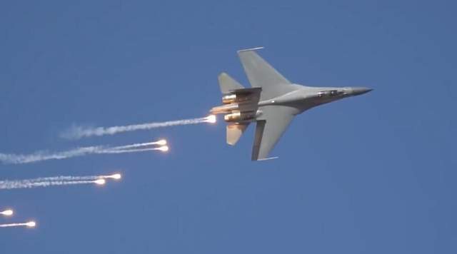 齊齊哈爾尖16戰(zhàn)斗機，中國空軍的驕傲，齊齊哈爾尖16戰(zhàn)斗機，中國空軍的榮耀之刃