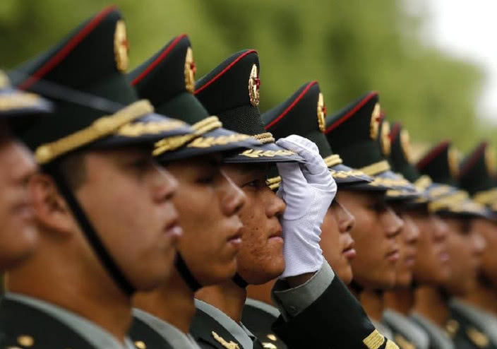 三軍儀仗隊長，軍銜與榮耀的象征，三軍儀仗隊長，軍銜榮耀的象征
