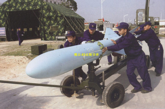 鷹擊-18導(dǎo)彈系統(tǒng)，空射型的探討與解析，鷹擊-18導(dǎo)彈系統(tǒng)，空射型的深度探討與解析