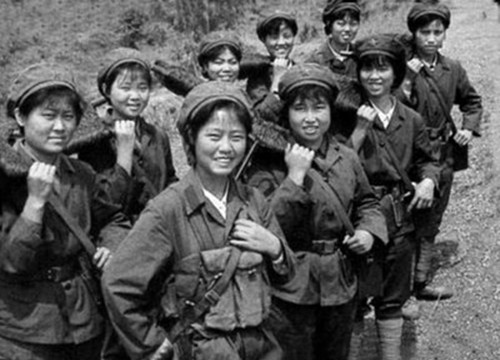 解放戰(zhàn)爭中的中國女兵，圖片與故事，解放戰(zhàn)爭中的中國女兵，圖片背后的故事
