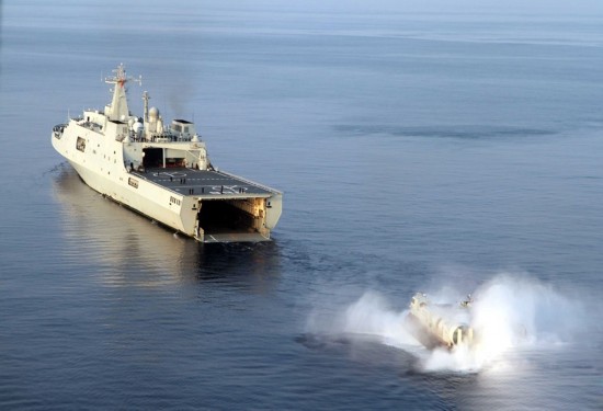 中國(guó)海軍昆侖艦，新時(shí)代的海上衛(wèi)士，中國(guó)海軍昆侖艦，新時(shí)代海上衛(wèi)士的榮耀征程