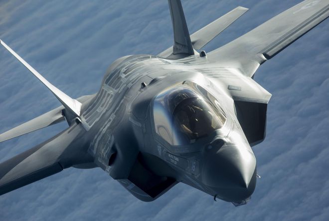 F-35被蘇-30咬尾辟謠，探究事實(shí)真相與軍事謠言的博弈，揭秘真相與軍事謠言，探究F-35被蘇-30咬尾的真相辟謠之路