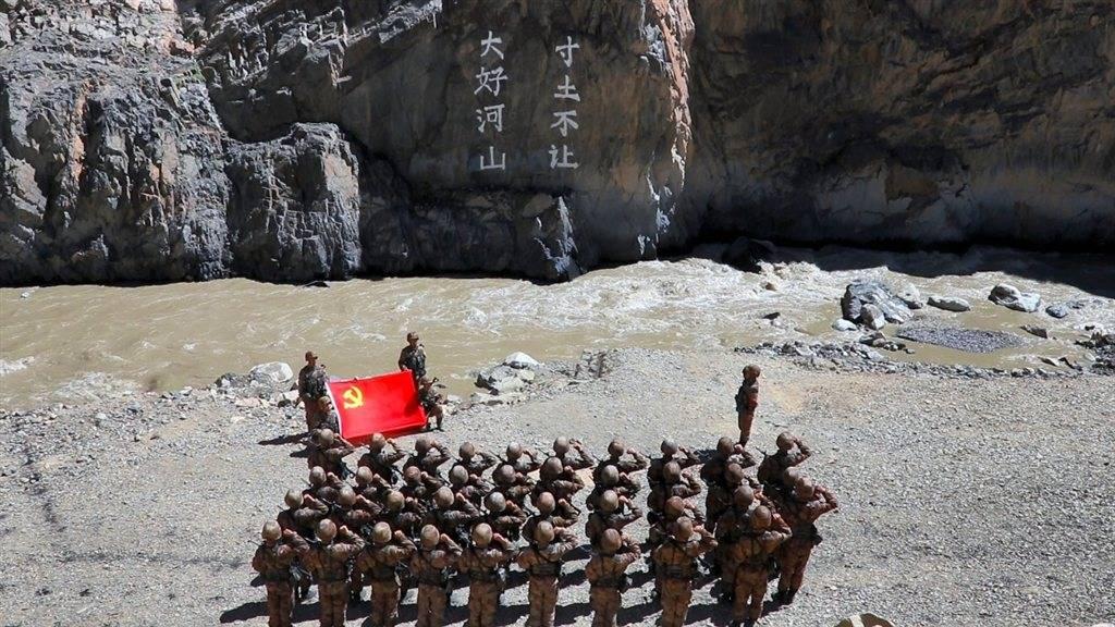 肖思遠(yuǎn)，英雄事跡故事的光輝篇章，肖思遠(yuǎn)，英雄事跡中的光輝篇章