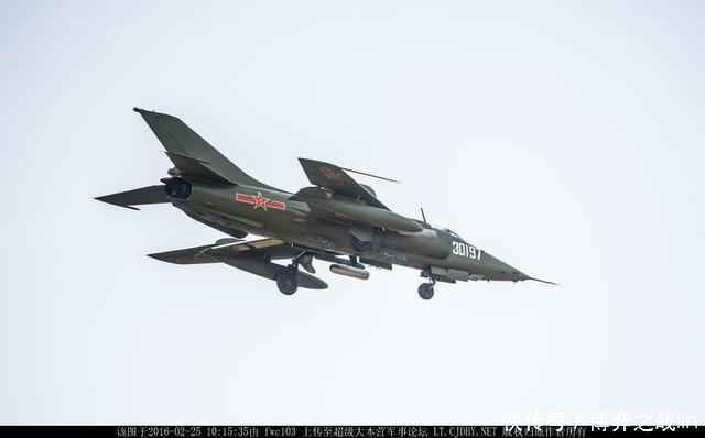 強5攻擊機機長，英勇無畏的空戰(zhàn)先鋒，強5攻擊機機長，英勇空戰(zhàn)先鋒的榮耀之路