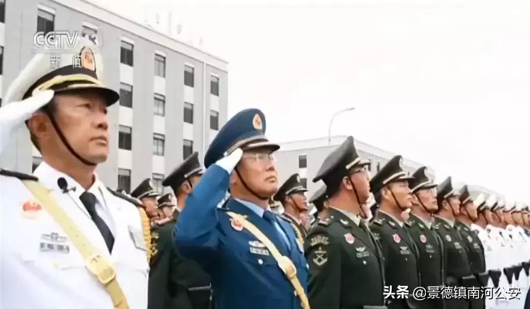 閱兵哪個(gè)方隊(duì)走得最好，閱兵式的精神風(fēng)貌與各方隊(duì)風(fēng)采展示，閱兵式中的最佳方隊(duì)風(fēng)采與精神風(fēng)貌展示