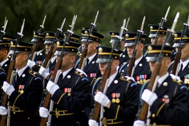 三軍儀仗隊公益廣告，展現(xiàn)榮耀與責任，三軍儀仗隊公益廣告，榮耀與責任并存展現(xiàn)風采
