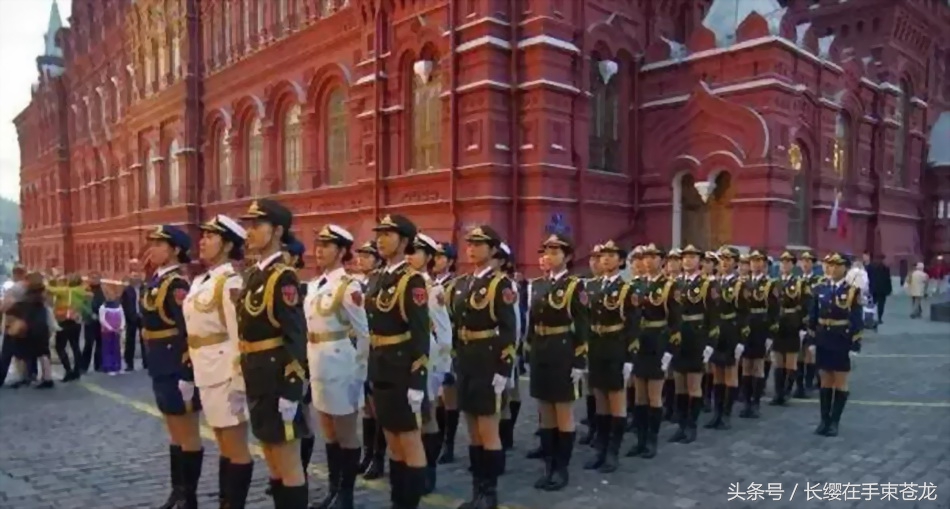 解放軍女兵儀仗隊