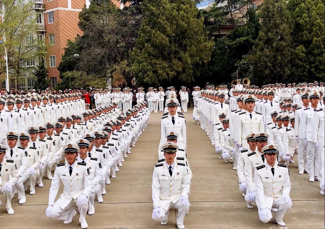 海軍大連艦艇學(xué)院首頁，探索中國海軍精英的搖籃，海軍大連艦艇學(xué)院首頁，中國海軍精英搖籃的探索
