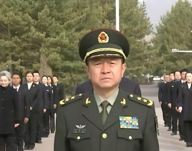 祁發(fā)寶，從普通軍官到軍銜之路的探究，祁發(fā)寶，從軍官到軍銜之路的蛻變與探究