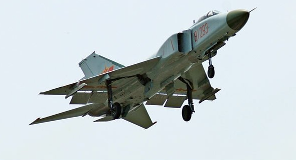 殲8防空截?fù)魴C(jī)，中國(guó)空軍的驕傲，殲8防空截?fù)魴C(jī)，中國(guó)空軍的榮耀之刃