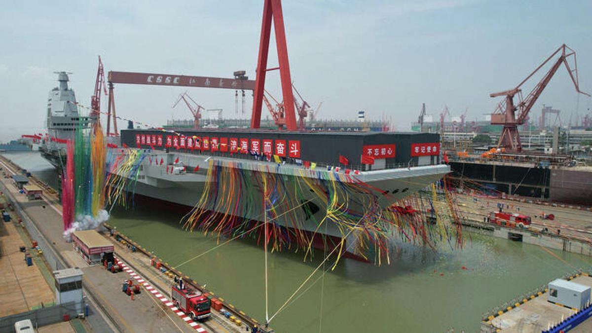 我國(guó)航母004，走向深藍(lán)，展現(xiàn)大國(guó)力量，我國(guó)航母004走向深藍(lán)，展現(xiàn)大國(guó)力量風(fēng)采