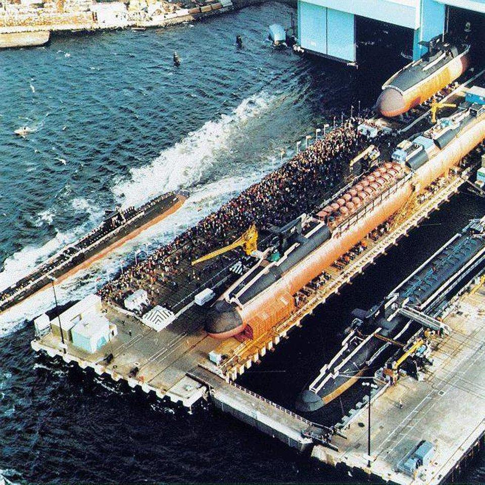 福特號航空母艦指揮中心，探索現(xiàn)代海軍的心臟之地，福特號航空母艦指揮中心，現(xiàn)代海軍指揮心臟揭秘