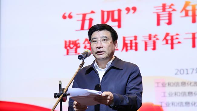 國(guó)防軍事論文的寫(xiě)作指南，國(guó)防軍事論文撰寫(xiě)指南