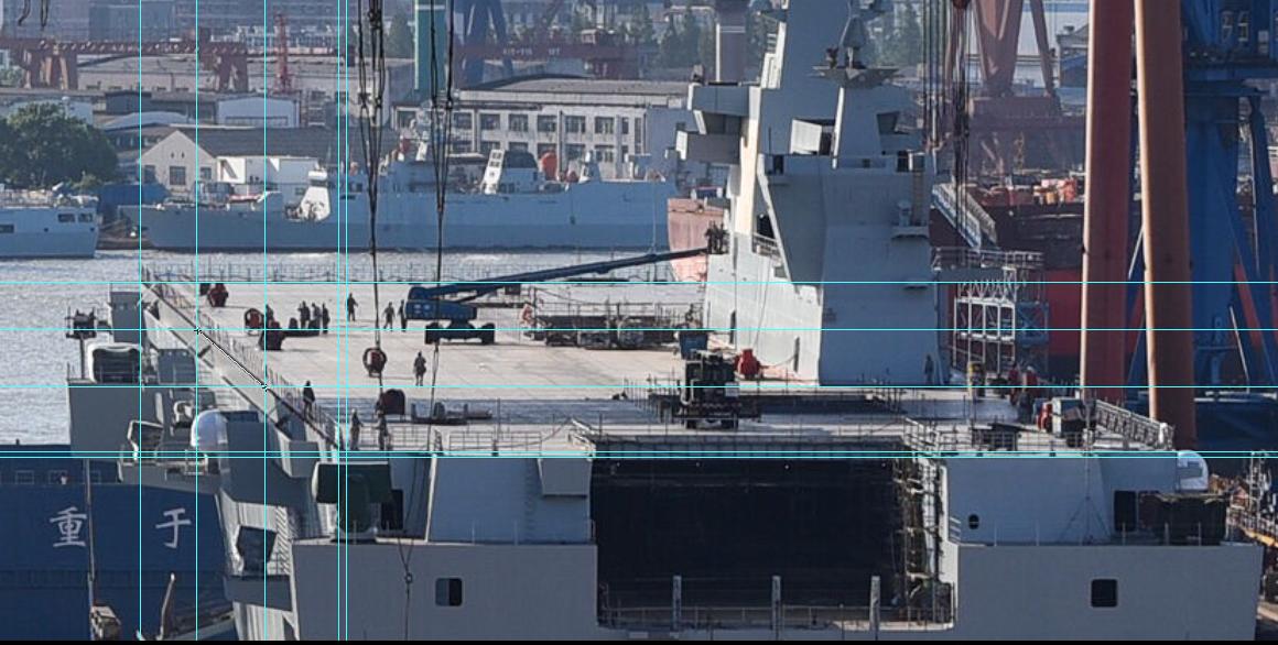 黃蜂級(jí)兩棲攻擊艦與外國(guó)航母，性能與功能的深度對(duì)比，黃蜂級(jí)兩棲攻擊艦與外國(guó)航母性能深度對(duì)比及功能解析