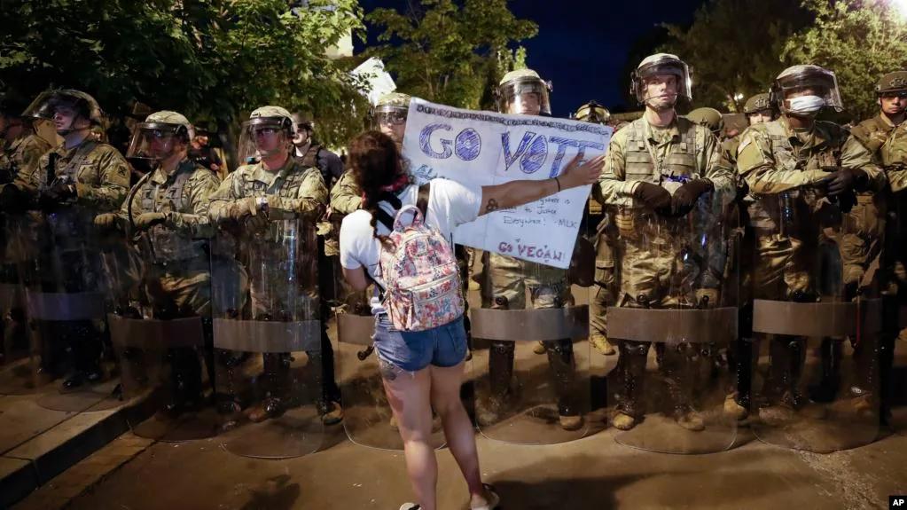 民間軍事網(wǎng)站的崛起與影響，民間軍事網(wǎng)站的崛起及其深遠影響